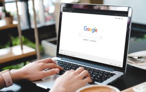 Google теперь предлагает поисковые запросы прямо внутри сайтов